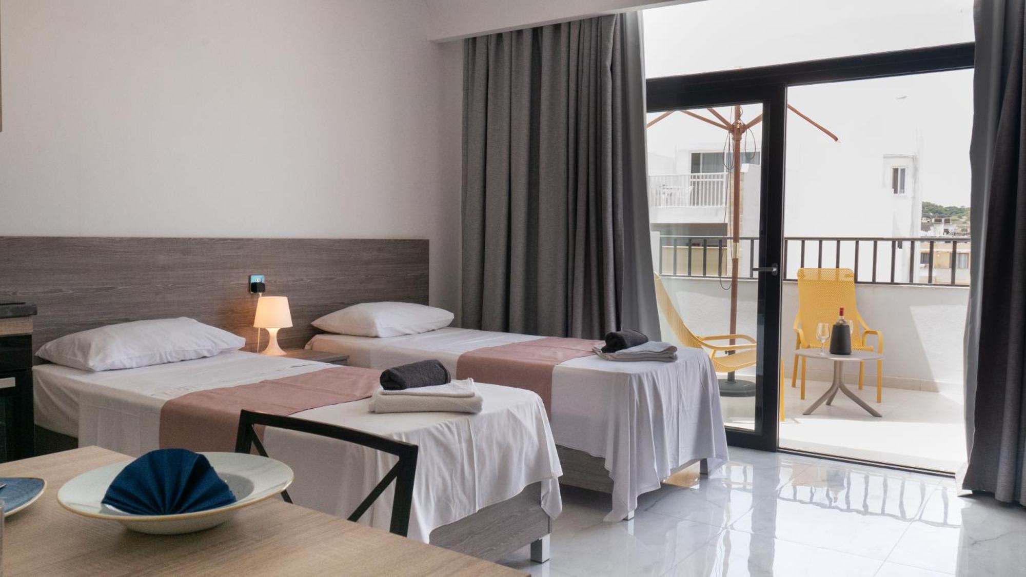 For Rest Aparthotel St. Paul's Bay Exterior photo